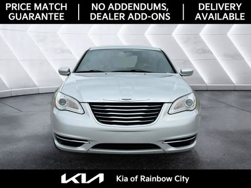 Used 2011 Chrysler 200 LX FWD image 2