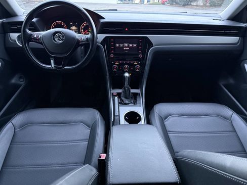 Used 2020 Volkswagen Passat 2.0T SE image 23