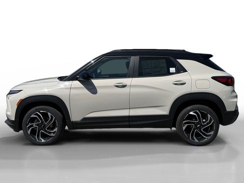 New 2026 Chevrolet TrailBlazer RS w/ Convenience Package AWD/4WD image 2