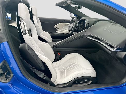 Used 2021 Chevrolet Corvette Stingray Preferred Cpe w/ Z51 Performance Package RWD image 17