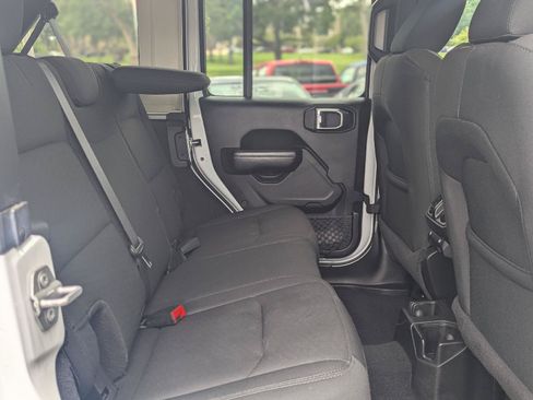 Used 2020 Jeep Wrangler Unlimited Sport S AWD/4WD image 34