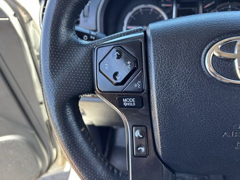 Used 2021 Toyota 4Runner TRD Off-Road Premium w/ Moonroof Package AWD/4WD image 29