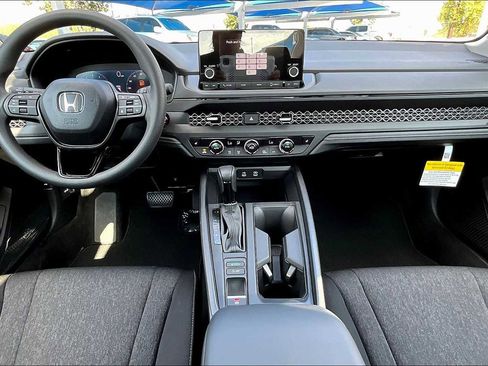 New 2025 Honda Accord SE image 5