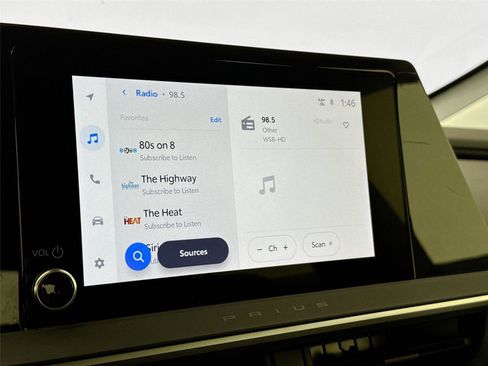 Used 2024 Toyota Prius LE image 22