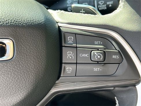 New 2025 Jeep Grand Cherokee L Altitude image 25