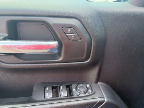 Used 2025 Chevrolet Silverado 1500 Custom w/ Turbomax Blackout Package RWD image 14