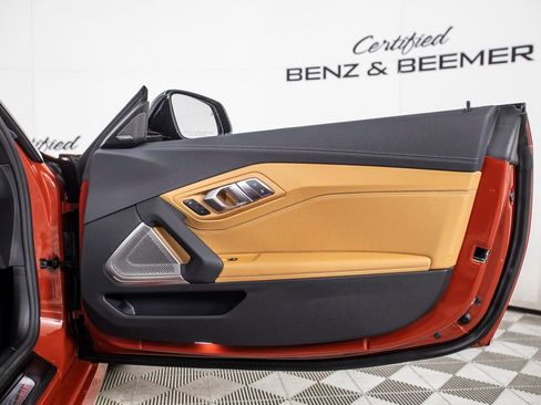 Used 2025 BMW Z4 M40i w/ Premium Package image 19