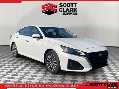 Used 2023 Nissan Altima 2.5 SV