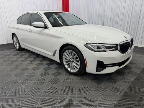 Used 2023 BMW 530i xDrive w/ Premium Package AWD/4WD image 3