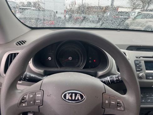 Used 2012 Kia Sportage LX image 12