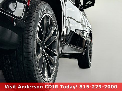 New 2025 Jeep Grand Wagoneer L Series III w/ Quick Order Packagew 28T image 13