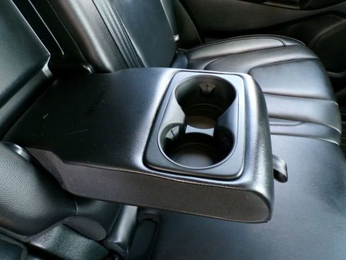 Used 2022 Ford Edge Titanium w/ Class II Trailer Tow Package image 12