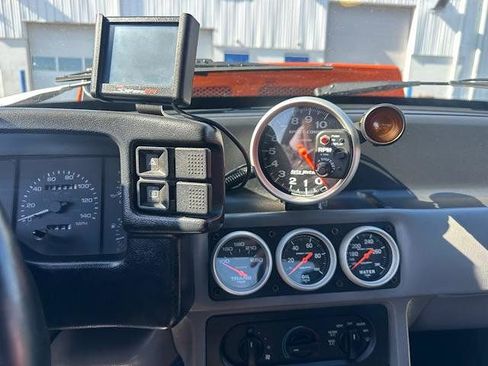 Used 1993 Ford Mustang LX image 16