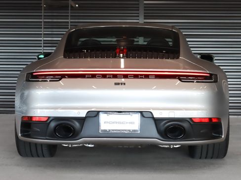 Certified 2024 Porsche 911 Carrera T image 9