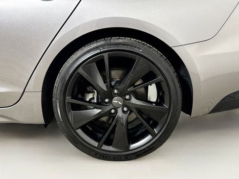 Used 2023 Genesis G70 2.0T w/ Sport Prestige Package image 29