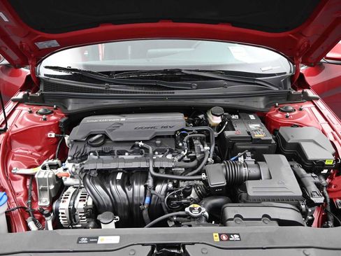 Certified 2024 Hyundai Elantra SEL w/ Convenience Package image 16