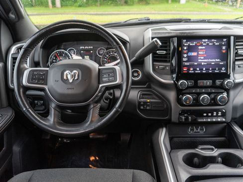 Used 2019 RAM 2500 Big Horn w/ Night Edition AWD/4WD image 12