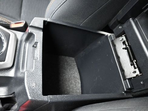 Used 2017 Toyota Tacoma SR5 image 21