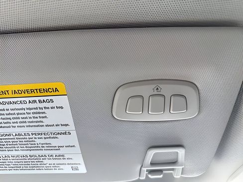 Used 2025 Ford Mustang Mach-E Premium image 29