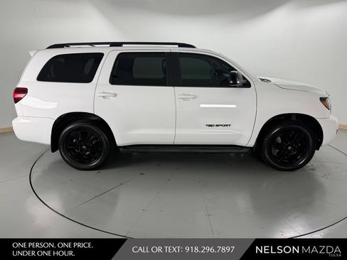 Used 2018 Toyota Sequoia TRD Sport AWD/4WD image 5