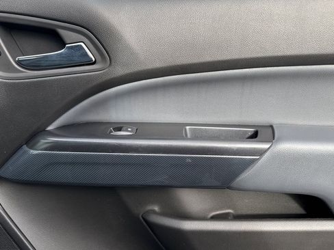 Used 2019 Chevrolet Colorado Z71 image 18