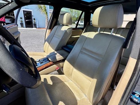 Used 2007 BMW X5 4.8i image 3