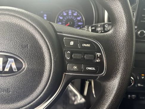 Used 2019 Kia Sportage LX AWD/4WD image 13