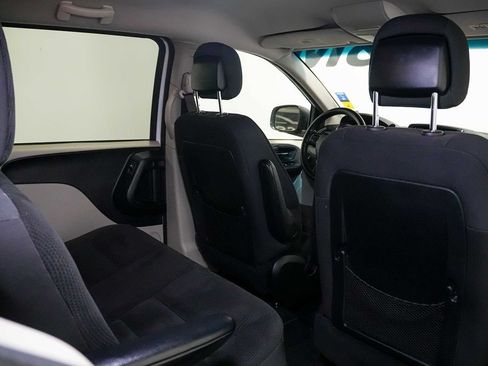 Used 2017 Dodge Grand Caravan SE w/ Power Window Group FWD image 15