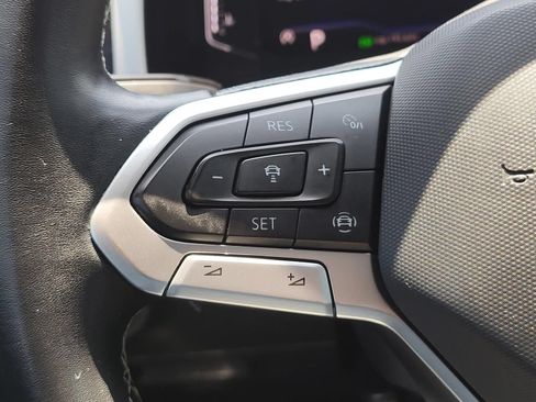Used 2023 Volkswagen Atlas SE AWD/4WD image 32