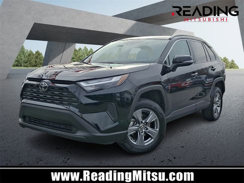Used 2024 Toyota RAV4 XLE image 1