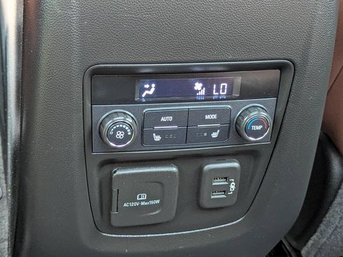 Used 2020 Buick Enclave Avenir w/ Avenir Technology Package AWD/4WD image 29