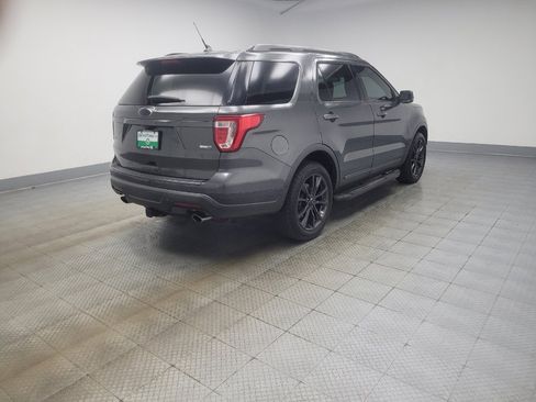 Used 2019 Ford Explorer XLT w/ Equipment Group 202A AWD/4WD image 10