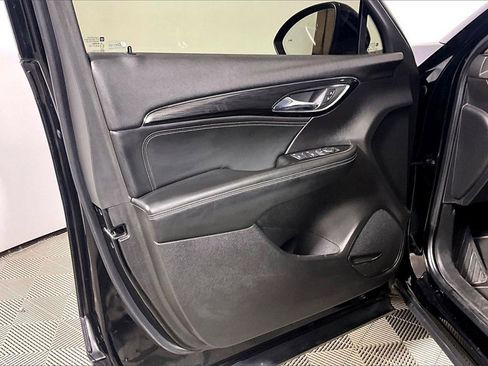 Used 2023 Buick Envision Preferred image 18