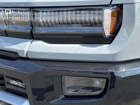 New 2026 GMC Hummer EV 4x4 Crew Cab image 6