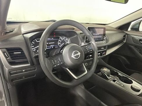 Used 2023 Nissan Rogue SV AWD/4WD image 14