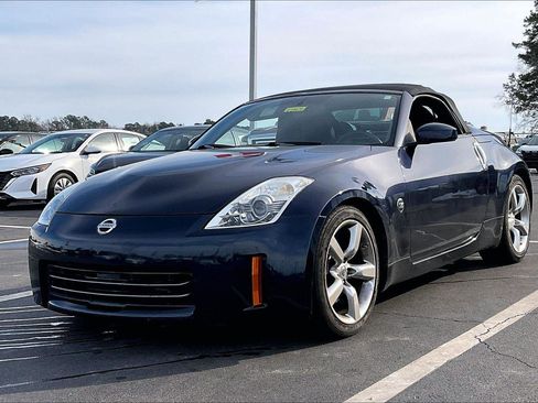 Used 2008 Nissan 350Z Enthusiast image 2