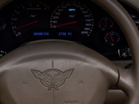 Used 2003 Chevrolet Corvette 50th Anniversary Edition w/ Preferred Equipment Group1 image 28