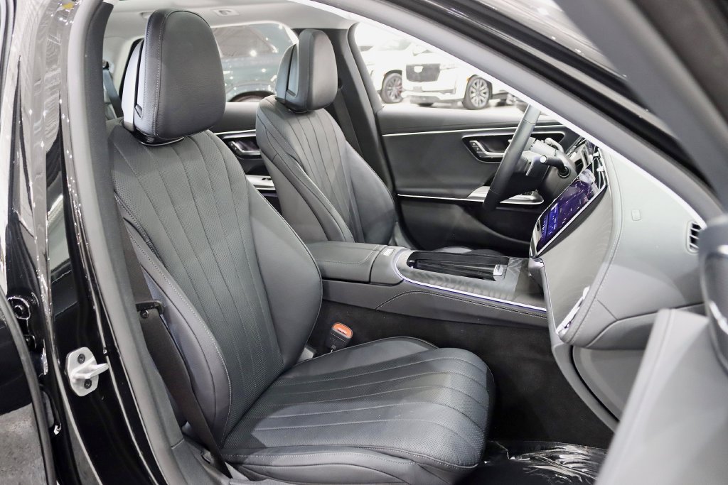 Used 2025 Mercedes-Benz E 450 4MATIC All-Terrain Wagon w/ Leather Package image 26