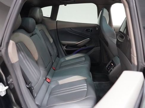 Used 2025 Aston Martin DBX 707 image 45