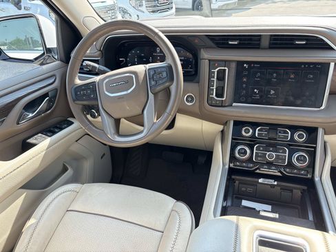 Used 2023 GMC Yukon Denali AWD/4WD image 31
