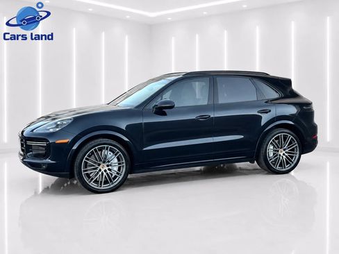 Used 2021 Porsche Cayenne Turbo AWD/4WD image 4
