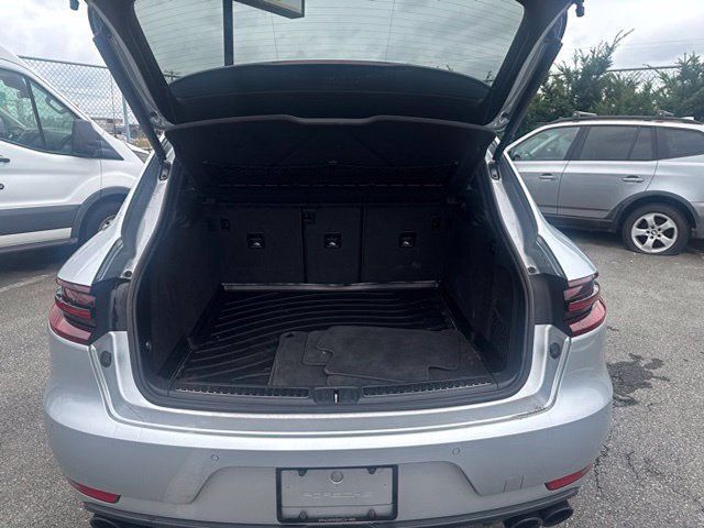 Used 2018 Porsche Macan GTS AWD/4WD image 34