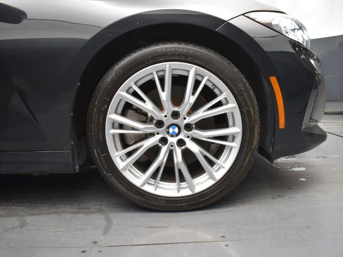 Used 2024 BMW 330i Sedan w/ Convenience Package image 5