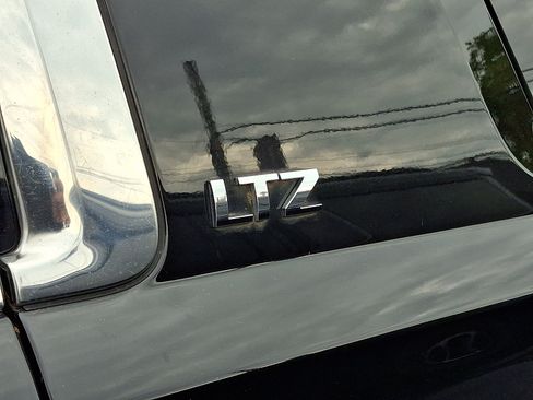 Certified 2016 Chevrolet Suburban LTZ AWD/4WD image 10