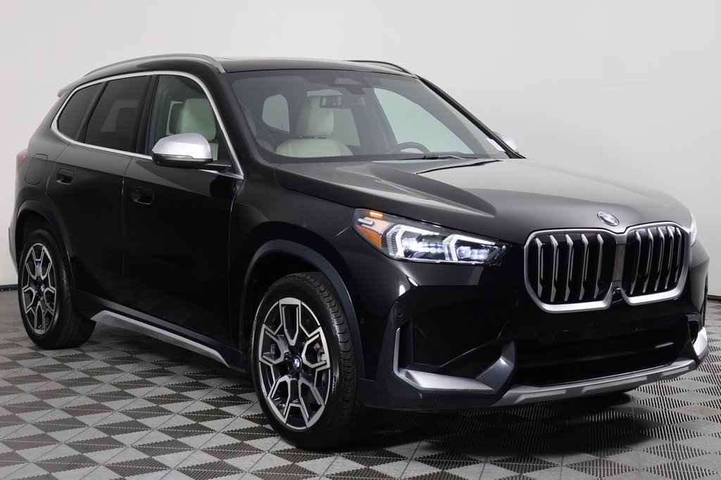Used 2024 BMW X1 xDrive28i w/ Technology Package AWD/4WD image 3