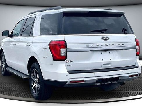 Used 2022 Ford Expedition XLT AWD/4WD image 4