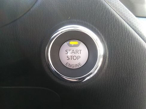 Used 2019 Nissan Pathfinder SL w/ SL Premium Package image 19