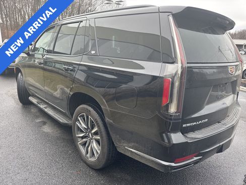 Used 2024 Cadillac Escalade Sport image 4