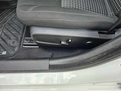 Used 2023 Dodge Charger SXT w/ Blacktop Package RWD image 17