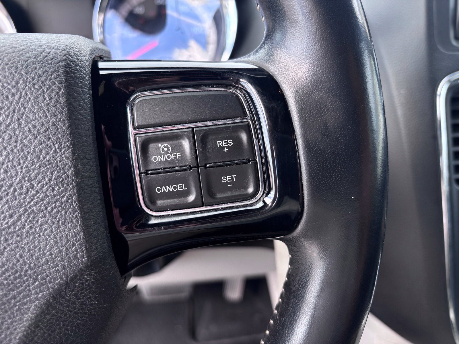 Used 2019 Dodge Grand Caravan SXT FWD image 20